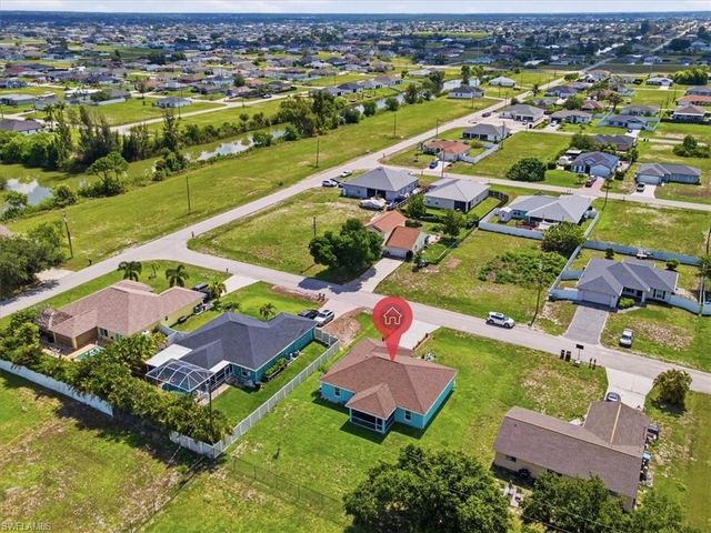 1902 NW 2nd PL, Cape Coral, FL 33993