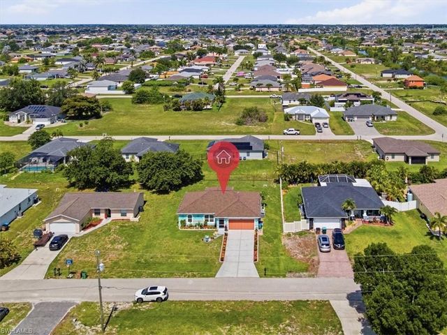1902 NW 2nd PL, Cape Coral, FL 33993