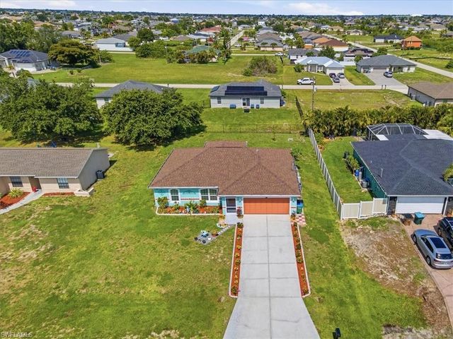1902 NW 2nd PL, Cape Coral, FL 33993
