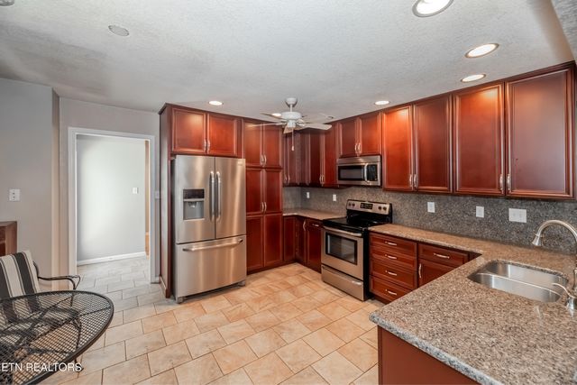12624 Pony Express Drive, Knoxville, TN 37934