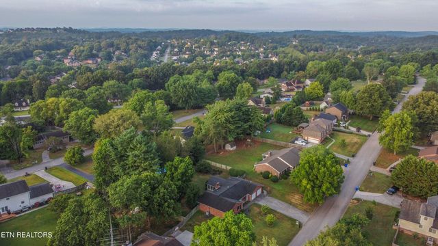 12624 Pony Express Drive, Knoxville, TN 37934
