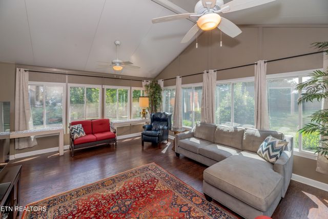12624 Pony Express Drive, Knoxville, TN 37934