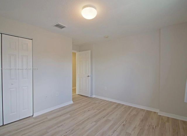 6030 SW 19th Place, North Lauderdale, FL 33068