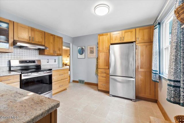 2023 McClellan Street, Schenectady, NY 12309