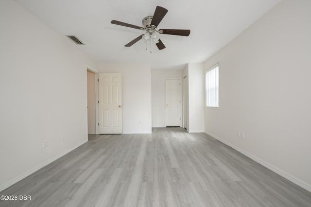101 Bent Tree Dr Apt 16, Daytona Beach, FL 32114