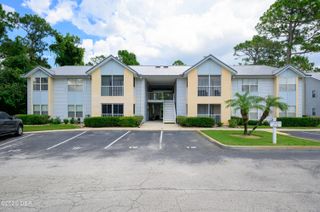 101 Bent Tree Dr Apt 16, Daytona Beach, FL 32114