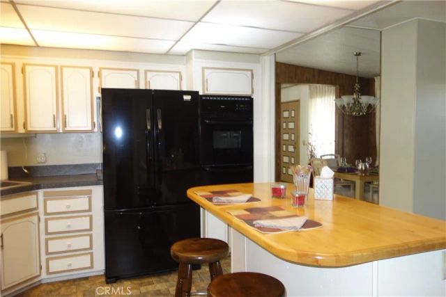 833 S Lyon Avenue, Hemet, CA 92543