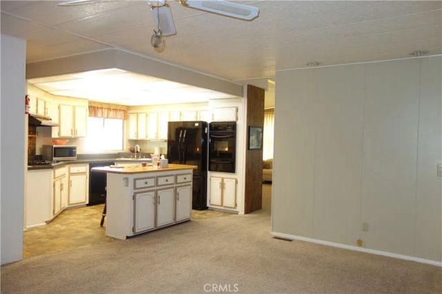 833 S Lyon Avenue, Hemet, CA 92543