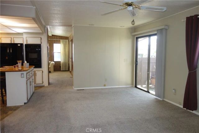 833 S Lyon Avenue, Hemet, CA 92543