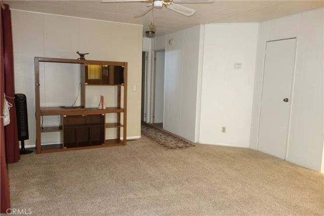 833 S Lyon Avenue, Hemet, CA 92543