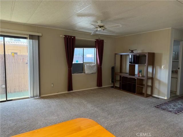 833 S Lyon Avenue, Hemet, CA 92543