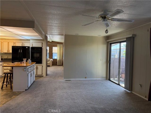 833 S Lyon Avenue, Hemet, CA 92543