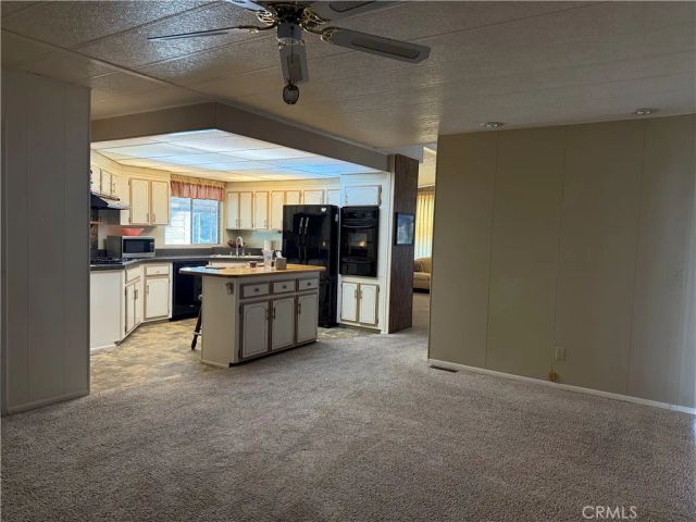 833 S Lyon Avenue, Hemet, CA 92543