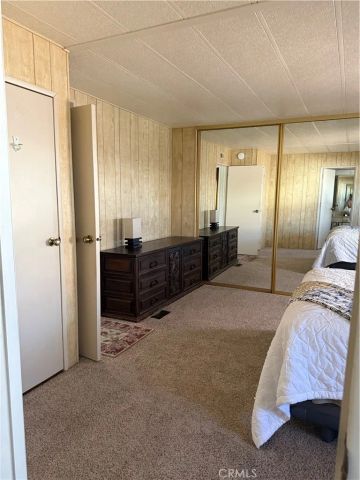 833 S Lyon Avenue, Hemet, CA 92543