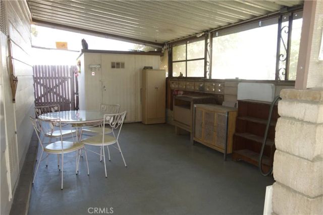 833 S Lyon Avenue, Hemet, CA 92543