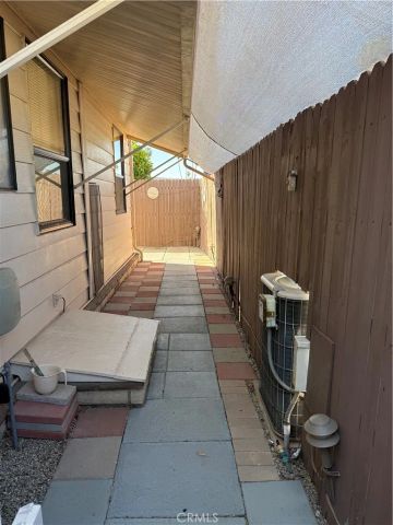 833 S Lyon Avenue, Hemet, CA 92543