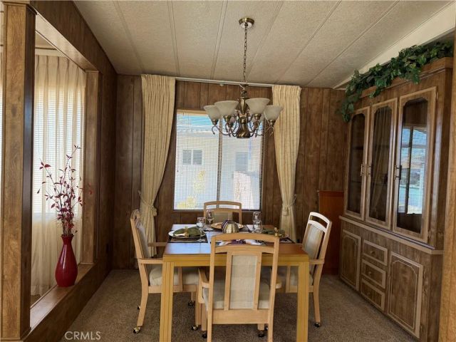 833 S Lyon Avenue, Hemet, CA 92543