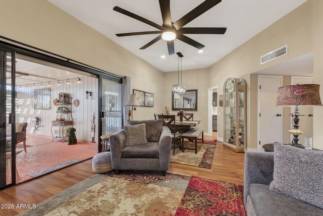 14044 N PALM RIDGE Drive, Sun City, AZ 85351