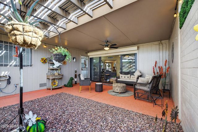 14044 N PALM RIDGE Drive, Sun City, AZ 85351