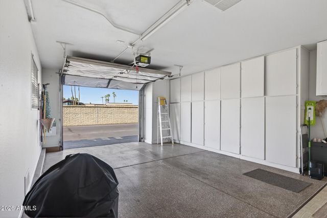 14044 N PALM RIDGE Drive, Sun City, AZ 85351