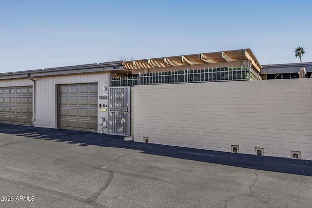 14044 N PALM RIDGE Drive, Sun City, AZ 85351