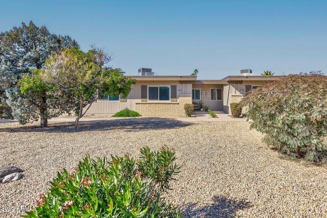 14044 N PALM RIDGE Drive, Sun City, AZ 85351