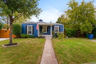 126 new haven, San Antonio, TX 78209