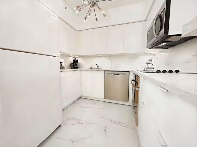 1500 Bay Road 1244s, Miami Beach, FL 33139