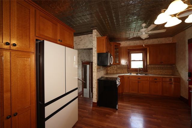 1927 Story Street, Boone, IA 50036