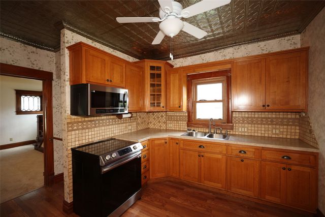 1927 Story Street, Boone, IA 50036