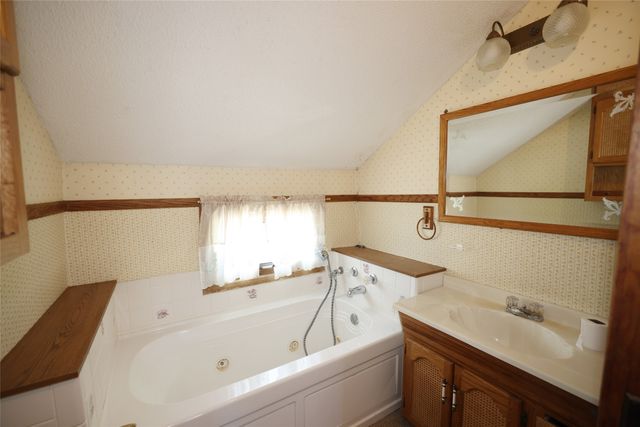 1927 Story Street, Boone, IA 50036