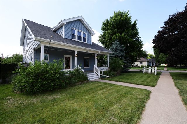 1927 Story Street, Boone, IA 50036