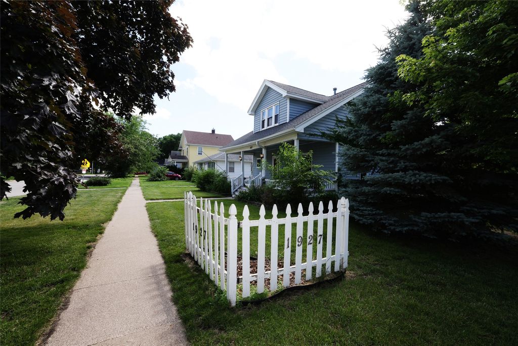 1927 Story Street, Boone, IA 50036
