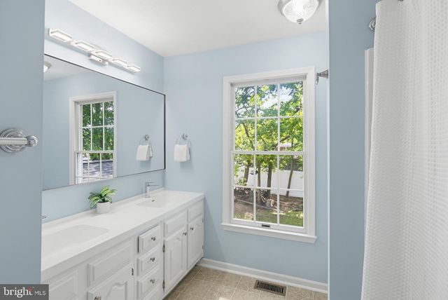 3317 ROYAL OAK CT, Ellicott City, MD 21043