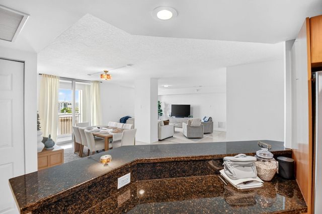 610 Clematis Street 700, West Palm Beach, FL 33401