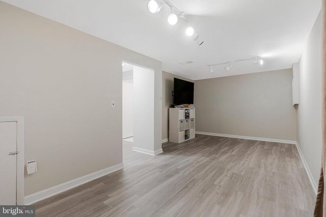 3170 ELLENWOOD DR, Fairfax, VA 22031