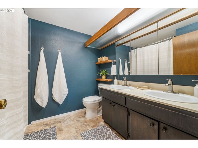 101 WESTBROOK Way, Eugene, OR 97405