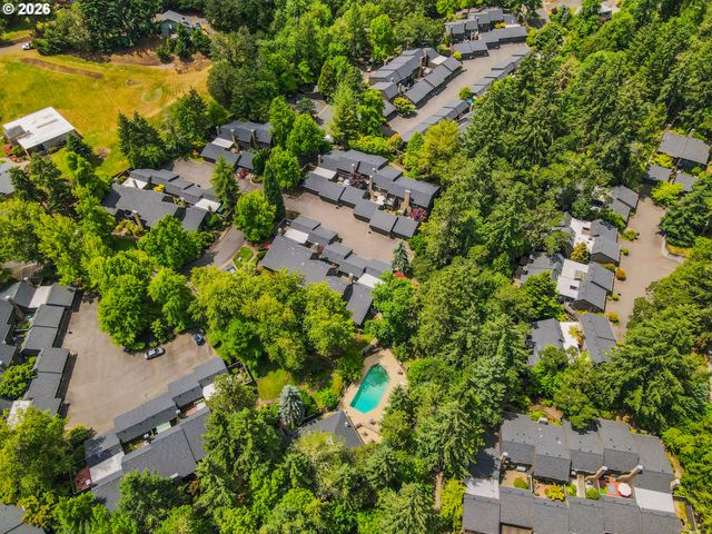 101 WESTBROOK Way, Eugene, OR 97405