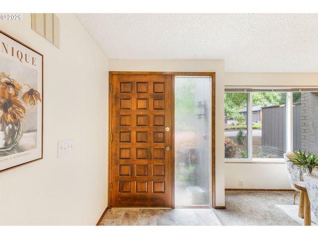 101 WESTBROOK Way, Eugene, OR 97405