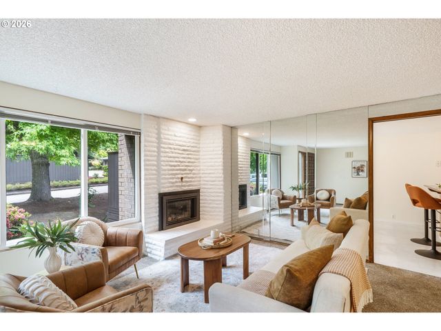 101 WESTBROOK Way, Eugene, OR 97405
