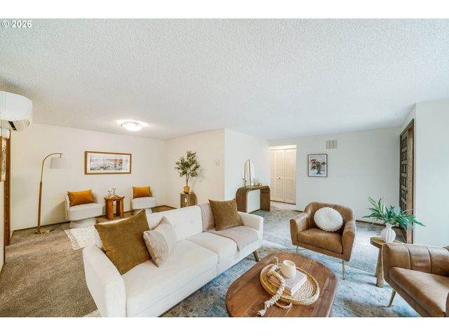 101 WESTBROOK Way, Eugene, OR 97405
