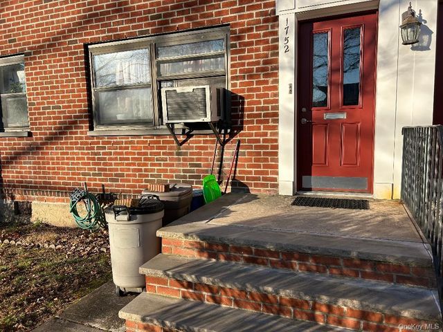 17-52 166th 4-193, Whitestone, NY 11357