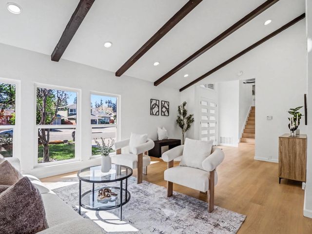 387 Avenida Palmas, San Jose, CA 95123