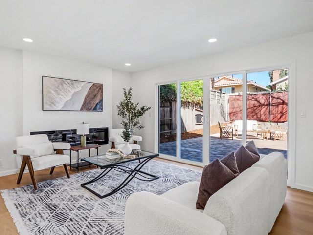 387 Avenida Palmas, San Jose, CA 95123