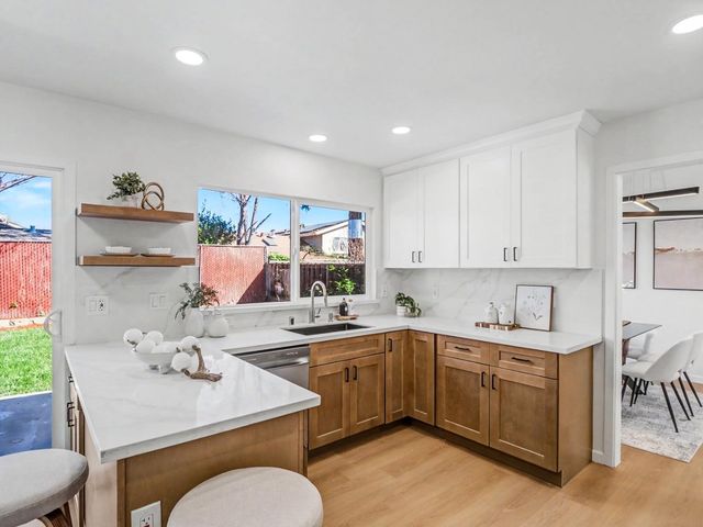 387 Avenida Palmas, San Jose, CA 95123