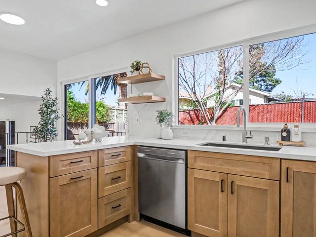 387 Avenida Palmas, San Jose, CA 95123