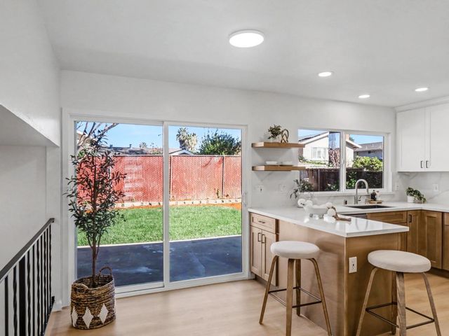 387 Avenida Palmas, San Jose, CA 95123