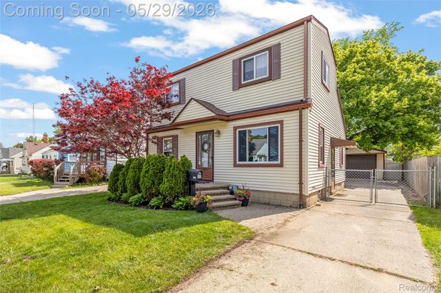 1019 Hoffman Avenue, Royal Oak, MI 48067