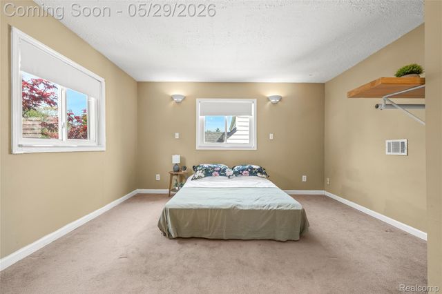 1019 Hoffman Avenue, Royal Oak, MI 48067