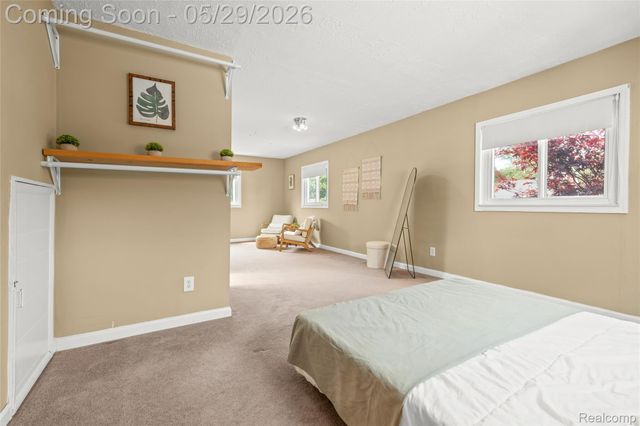 1019 Hoffman Avenue, Royal Oak, MI 48067
